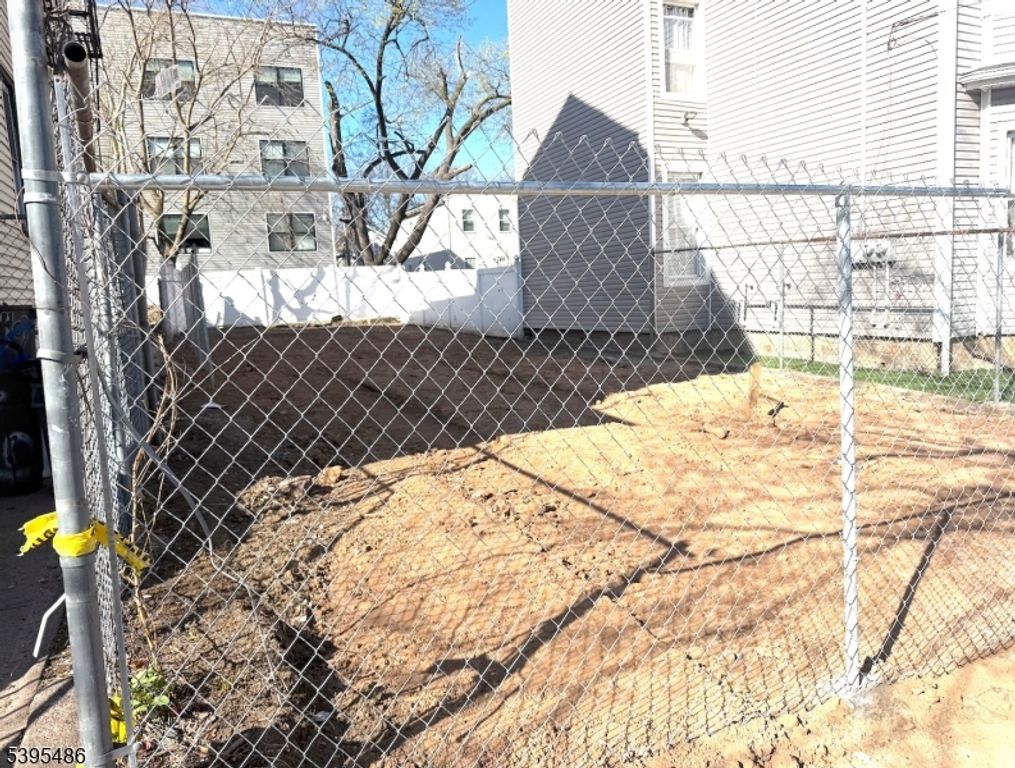 265 Hamilton Ave, Paterson City, NJ 07501 — photo 3