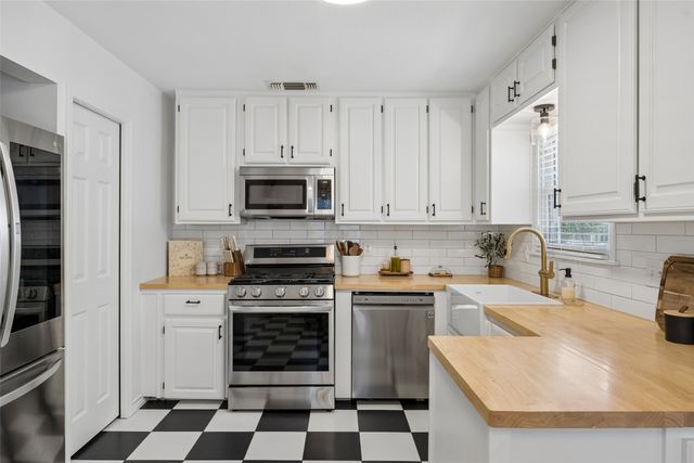 3290 Olive Place, Fort Worth, TX 76116