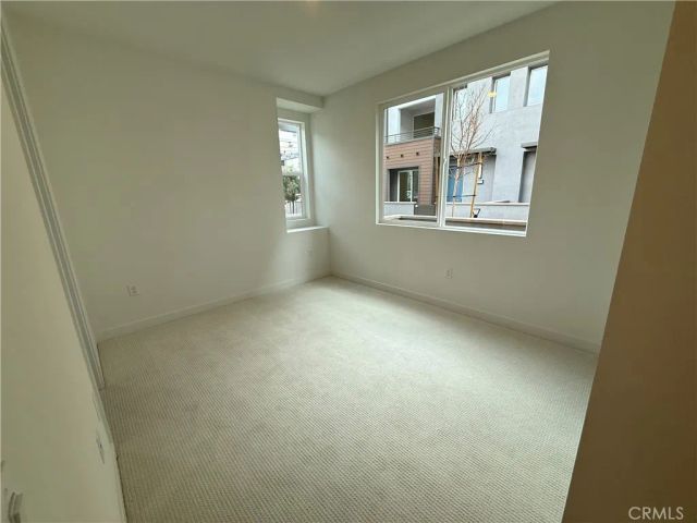 693 S Lyon Street, Santa Ana, CA 92705