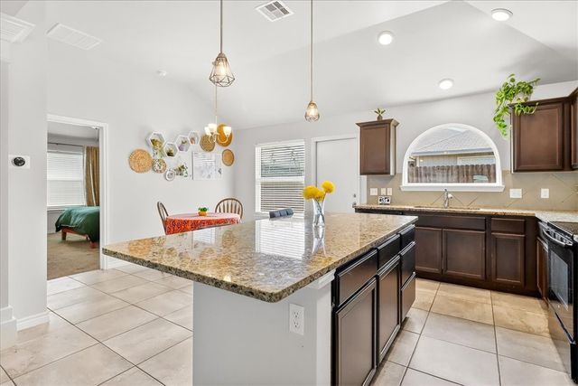 6769 Mikayla St, Corpus Christi, TX 78413