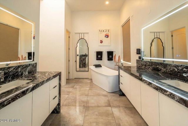 33010 N 53RD Place, Cave Creek, AZ 85331