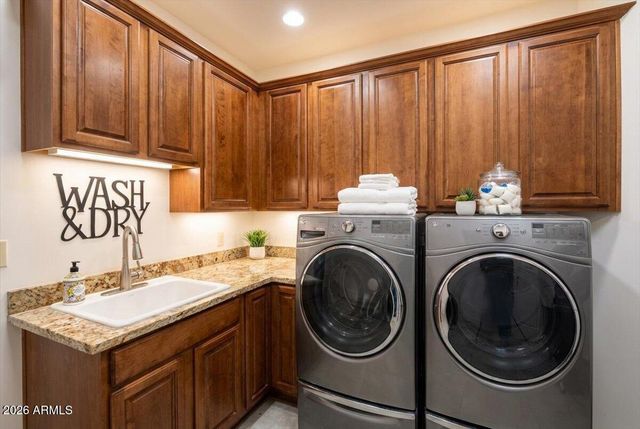 33010 N 53RD Place, Cave Creek, AZ 85331