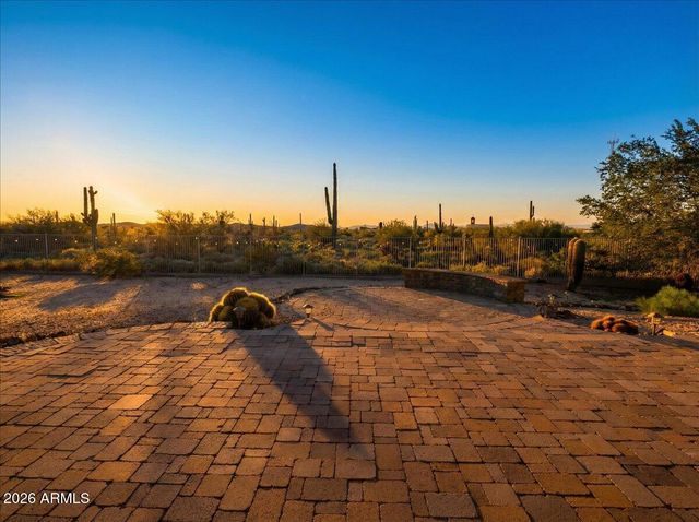 33010 N 53RD Place, Cave Creek, AZ 85331