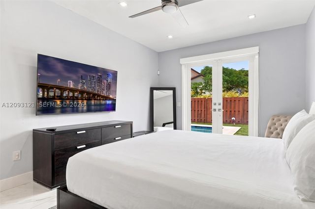 5428 SW 152nd Place Cir, Miami, FL 33185