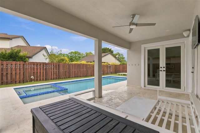 5428 SW 152nd Place Cir, Miami, FL 33185