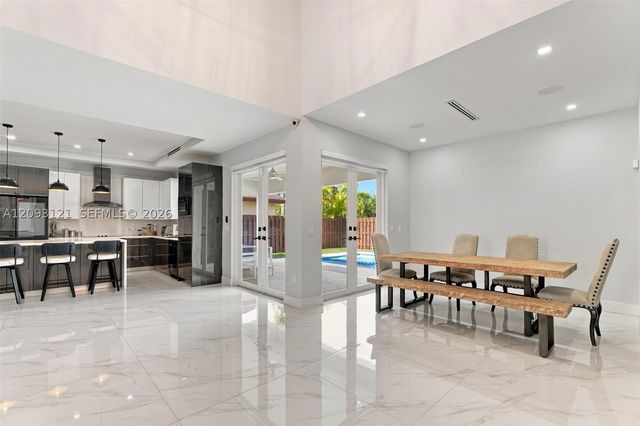 5428 SW 152nd Place Cir, Miami, FL 33185
