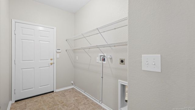 929 Darion, New Braunfels, TX 78130