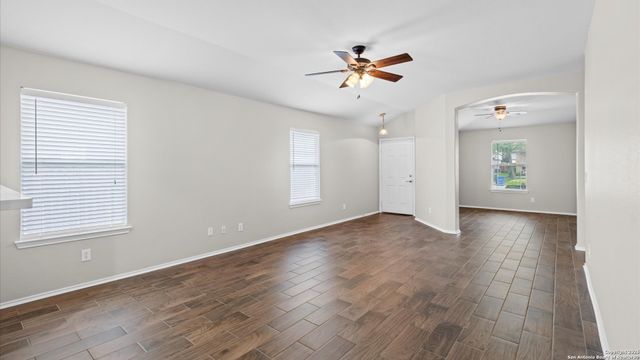 929 Darion, New Braunfels, TX 78130