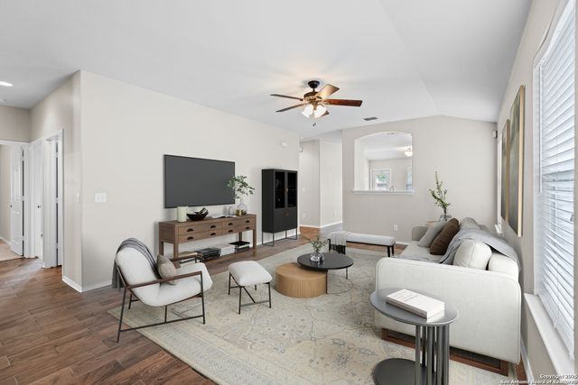 929 Darion, New Braunfels, TX 78130