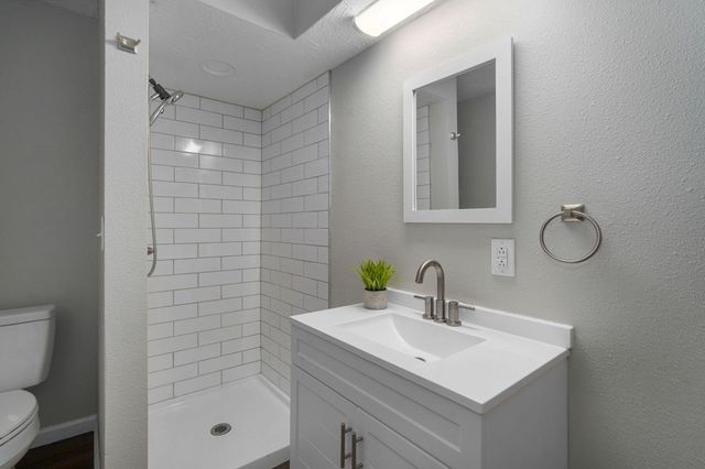 2911 W Latoka Street, Springfield, MO 65807
