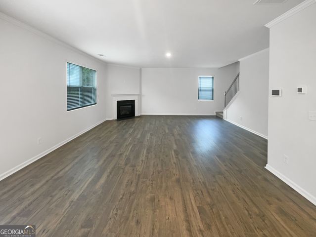 440 Huntleigh Shores Lane, Dallas, GA 30132