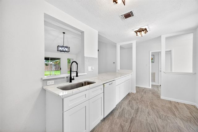 11602 Brookledge Drive, Houston, TX 77099