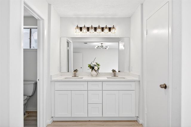 11602 Brookledge Drive, Houston, TX 77099