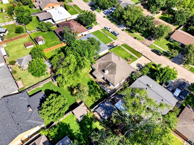 11602 Brookledge Drive, Houston, TX 77099