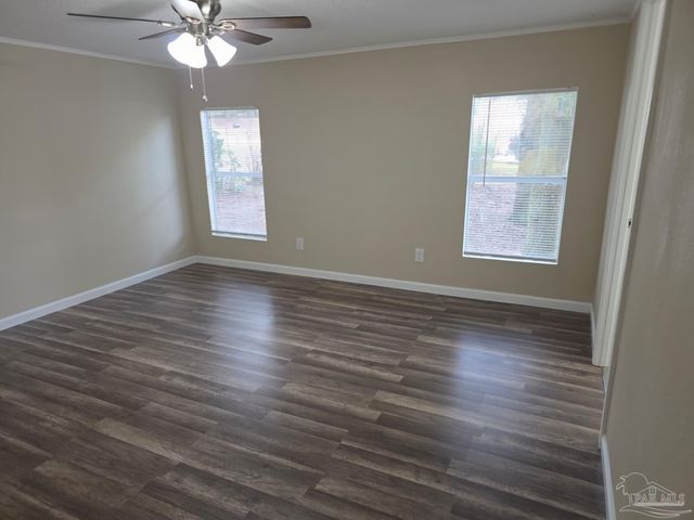 5316 Yancy Dr, Pace, FL 32571