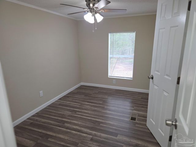 5316 Yancy Dr, Pace, FL 32571