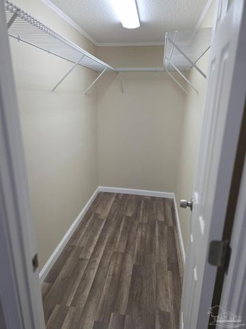 5316 Yancy Dr, Pace, FL 32571