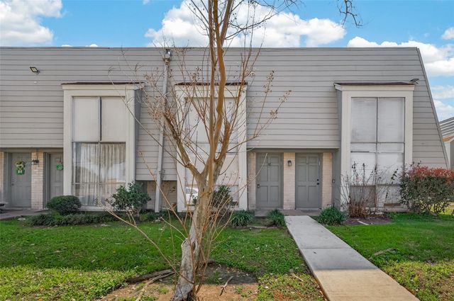 5929 Queensloch Drive 118, Houston, TX 77096