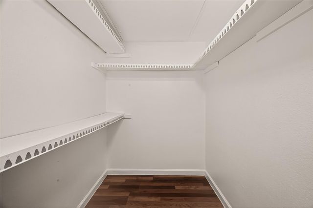 5929 Queensloch Drive 118, Houston, TX 77096