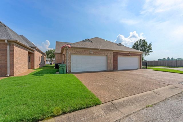 5486 RAMS HORN DR, Millington, TN 38053