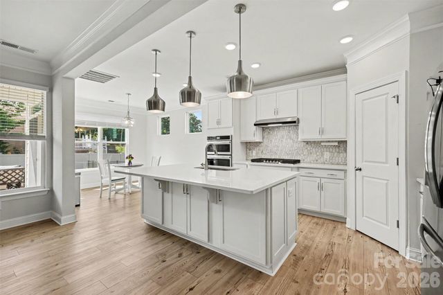 125 S Dunlavin Way, Mooresville, NC 28115