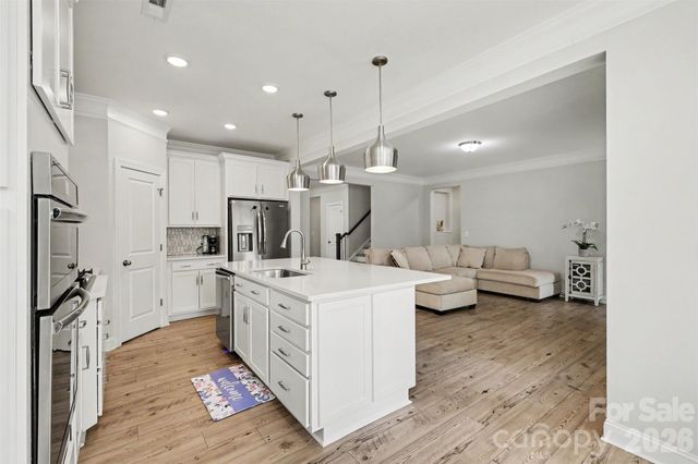 125 S Dunlavin Way, Mooresville, NC 28115