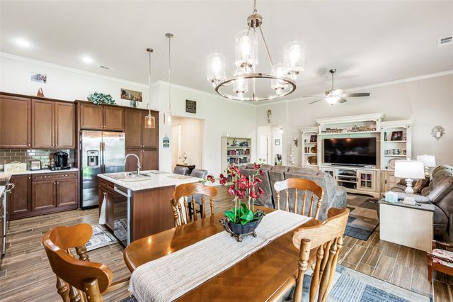 9904 Orangewood Trail, Denton, TX 76207