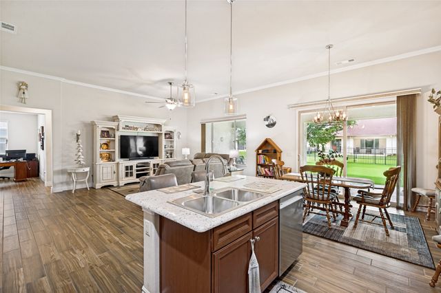 9904 Orangewood Trail, Denton, TX 76207