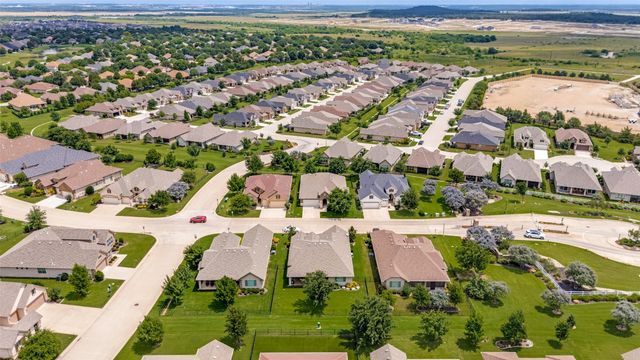 9904 Orangewood Trail, Denton, TX 76207