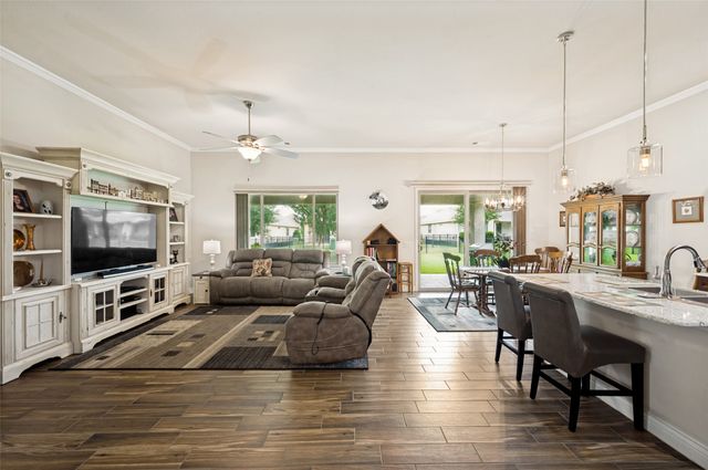 9904 Orangewood Trail, Denton, TX 76207
