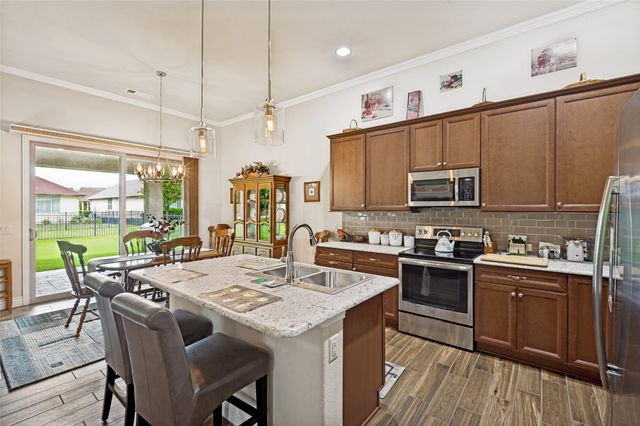 9904 Orangewood Trail, Denton, TX 76207