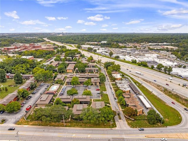 435 W 104th Street E, Kansas City, MO 64114