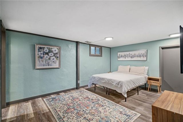 435 W 104th Street E, Kansas City, MO 64114