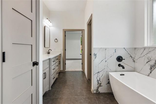 11010 N Banner Road, El Reno, OK 73036