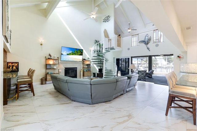 18323 Cutlass DR, Fort Myers Beach, FL 33931