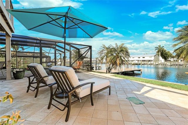 18323 Cutlass DR, Fort Myers Beach, FL 33931