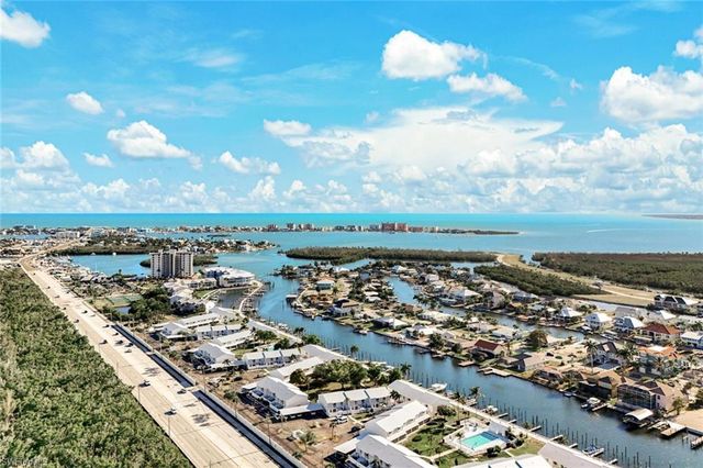 18323 Cutlass DR, Fort Myers Beach, FL 33931