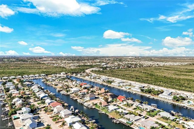 18323 Cutlass DR, Fort Myers Beach, FL 33931