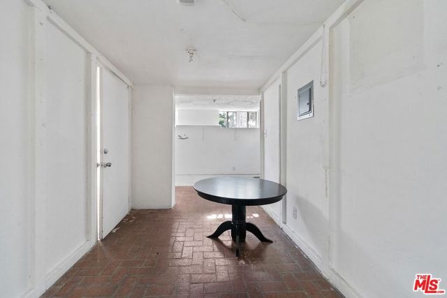 1121 S Serrano Avenue, Los Angeles, CA 90006