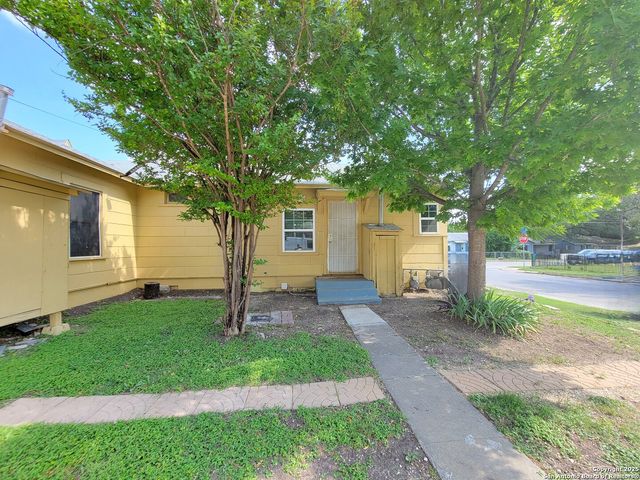 2227 Olmos, San Antonio, TX 78201