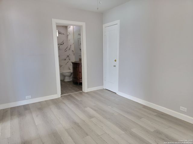 2227 Olmos, San Antonio, TX 78201