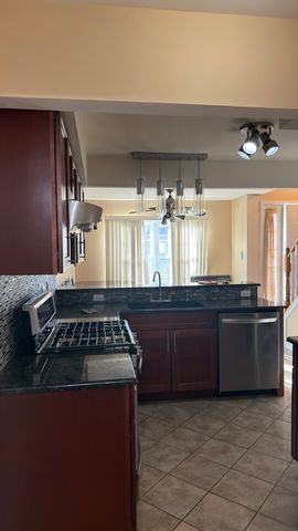 8114 160th Street, Tinley Park, IL 60477