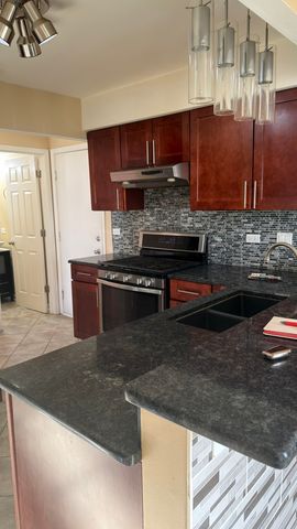 8114 160th Street, Tinley Park, IL 60477