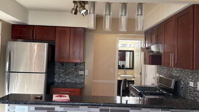 8114 160th Street, Tinley Park, IL 60477