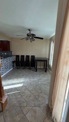 8114 160th Street, Tinley Park, IL 60477