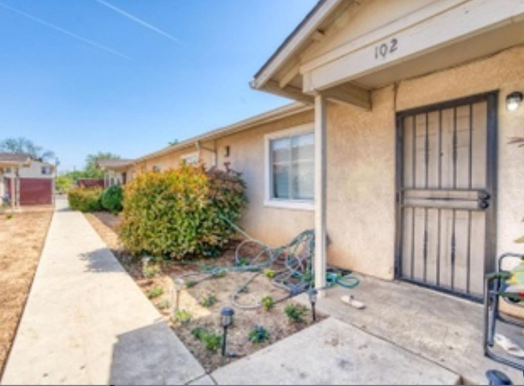 512 S Dearing Avenue # 102, Fresno, CA 93702