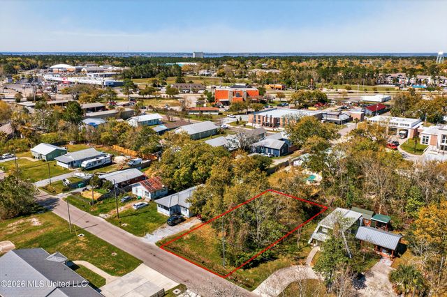 St John Street, Bay Saint Louis, MS 39520