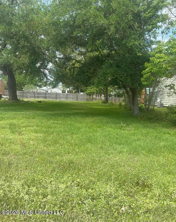 St John Street, Bay Saint Louis, MS 39520