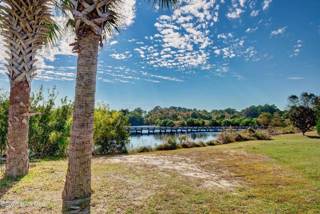 300 The Cape Boulevard Apt 101b, Wilmington, NC 28412