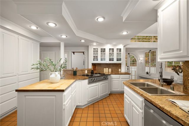 16 Hidden Valley Road, Monrovia, CA 91016